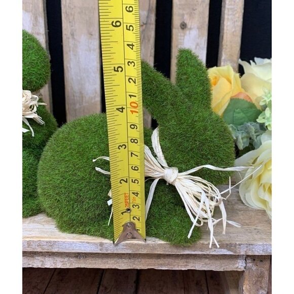 Easter Bunny Rabbit Lot Moss Flocked Covered Green Figurines Raffia Bow Set Farm - Picture 4 of 8